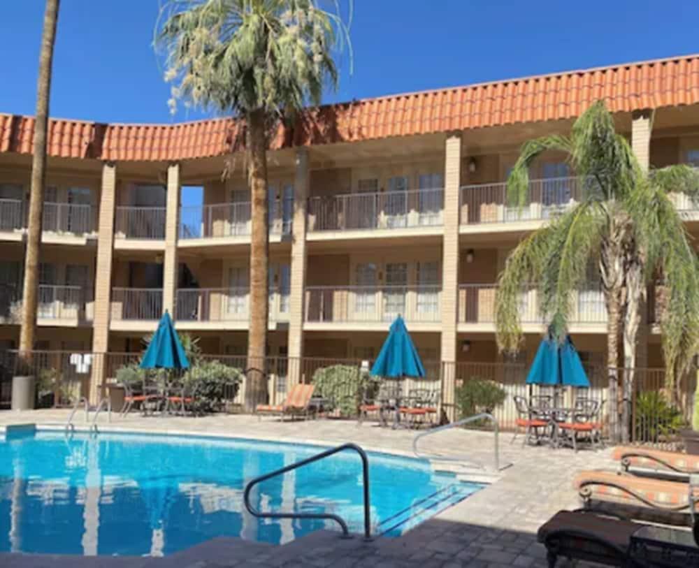 Doubletree Suites By Hilton Tucson-Williams Center Экстерьер фото