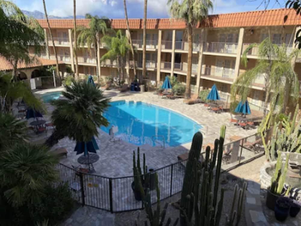 Doubletree Suites By Hilton Tucson-Williams Center Экстерьер фото