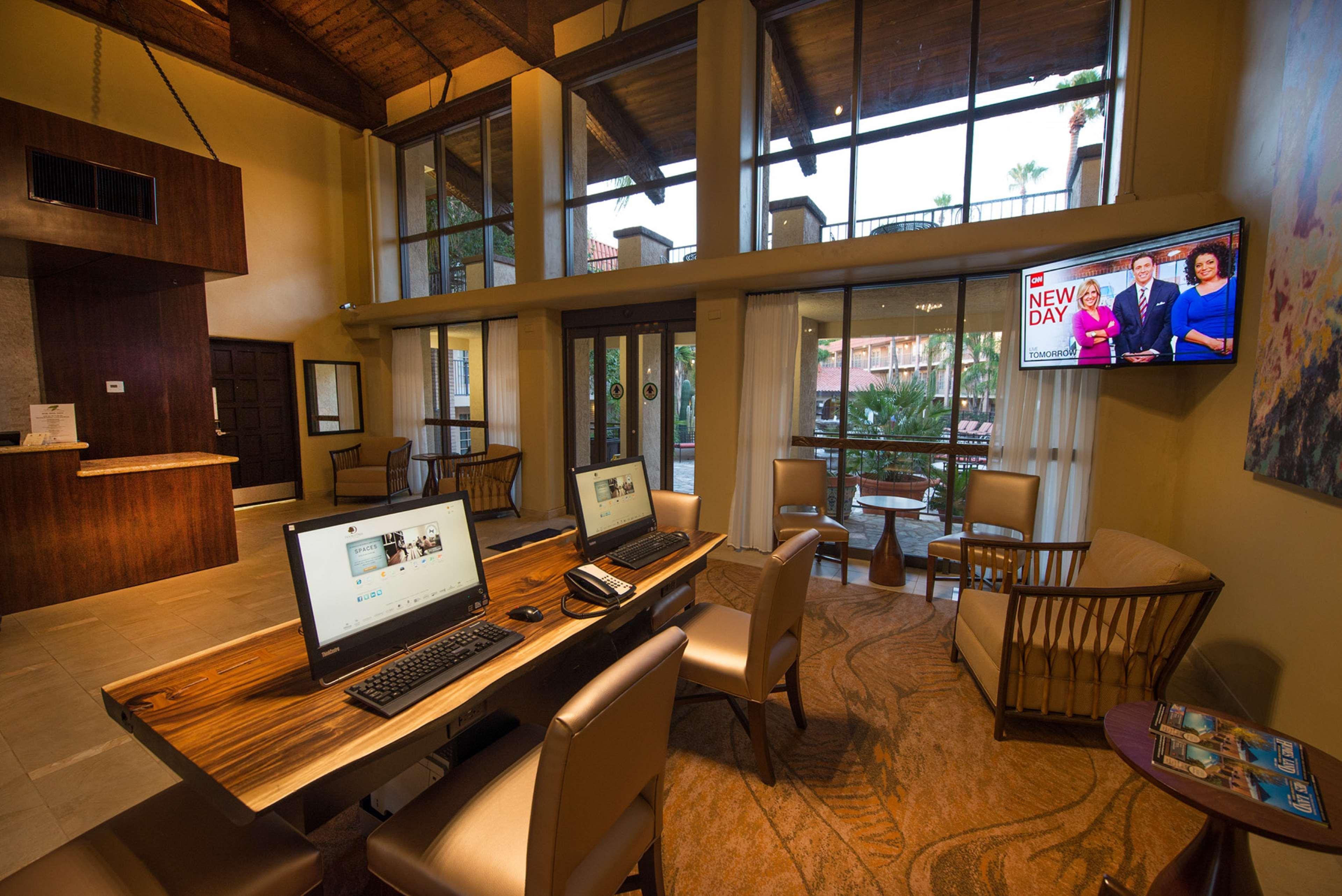 Doubletree Suites By Hilton Tucson-Williams Center Экстерьер фото